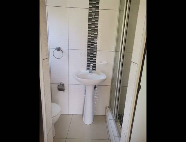 2 BEDROOM TOWNHOUSE FOR SALE IN BIRDSWOOD